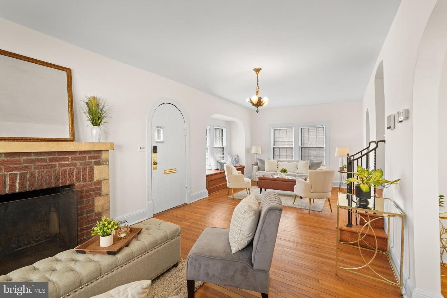 1226 Quincy Street NE photo 3