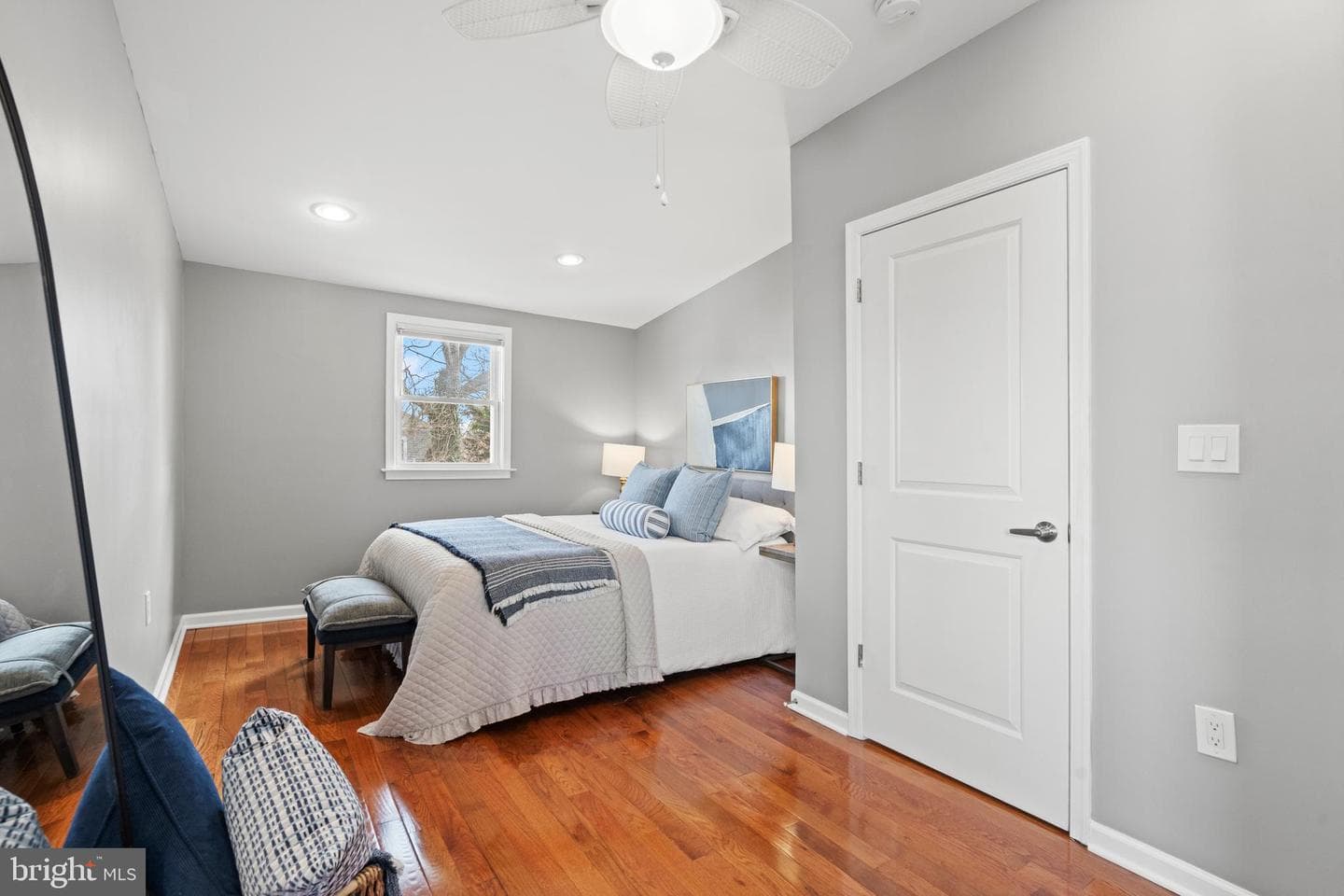 3021 24th Street NE photo 27