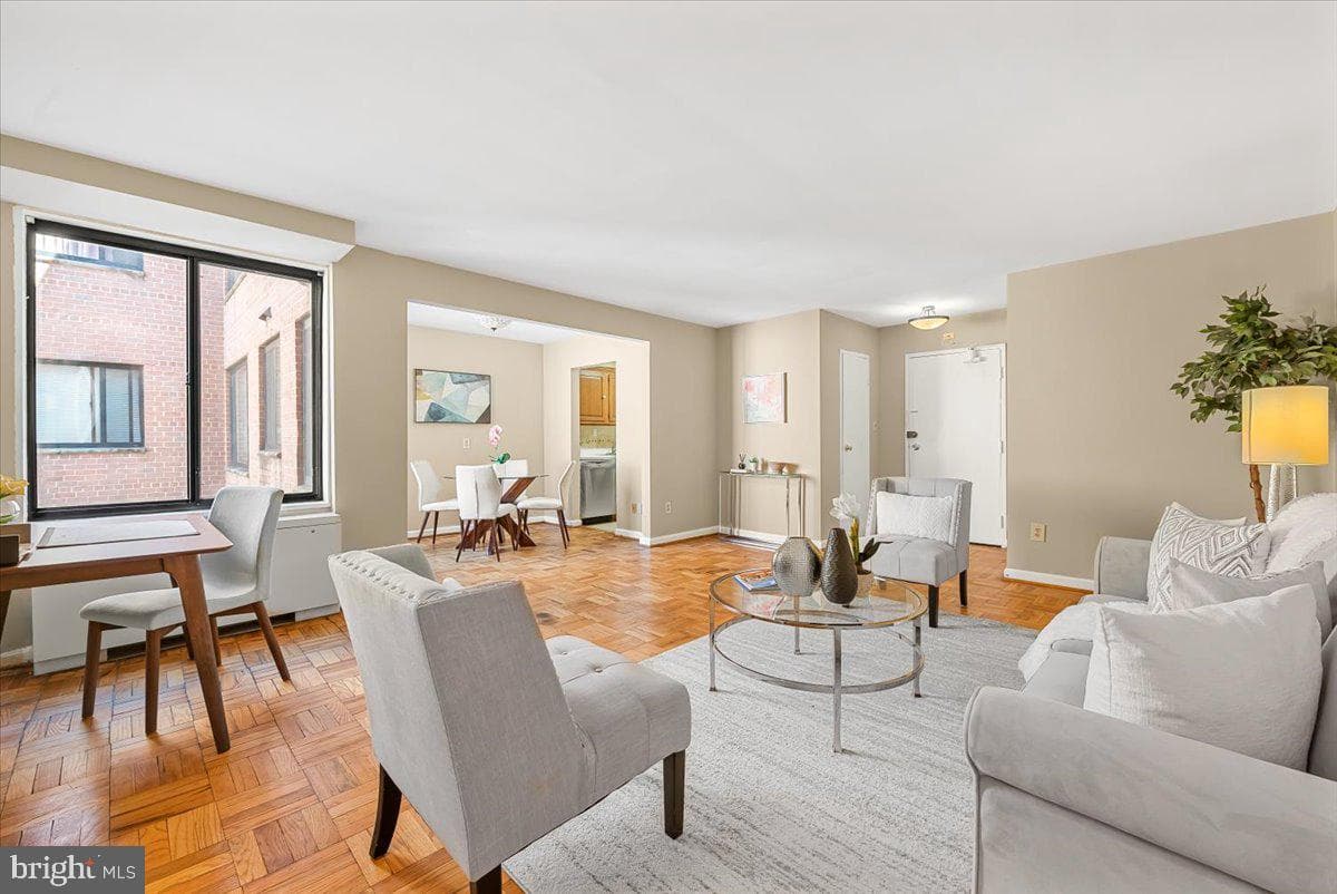 5112 Macarthur Boulevard NW #110, Washington