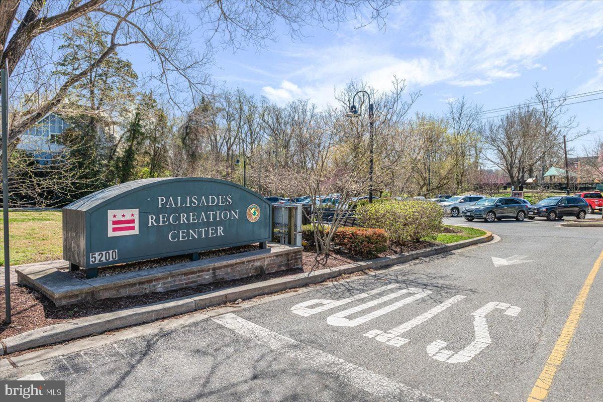 5112 Macarthur Boulevard NW #110 photo 18