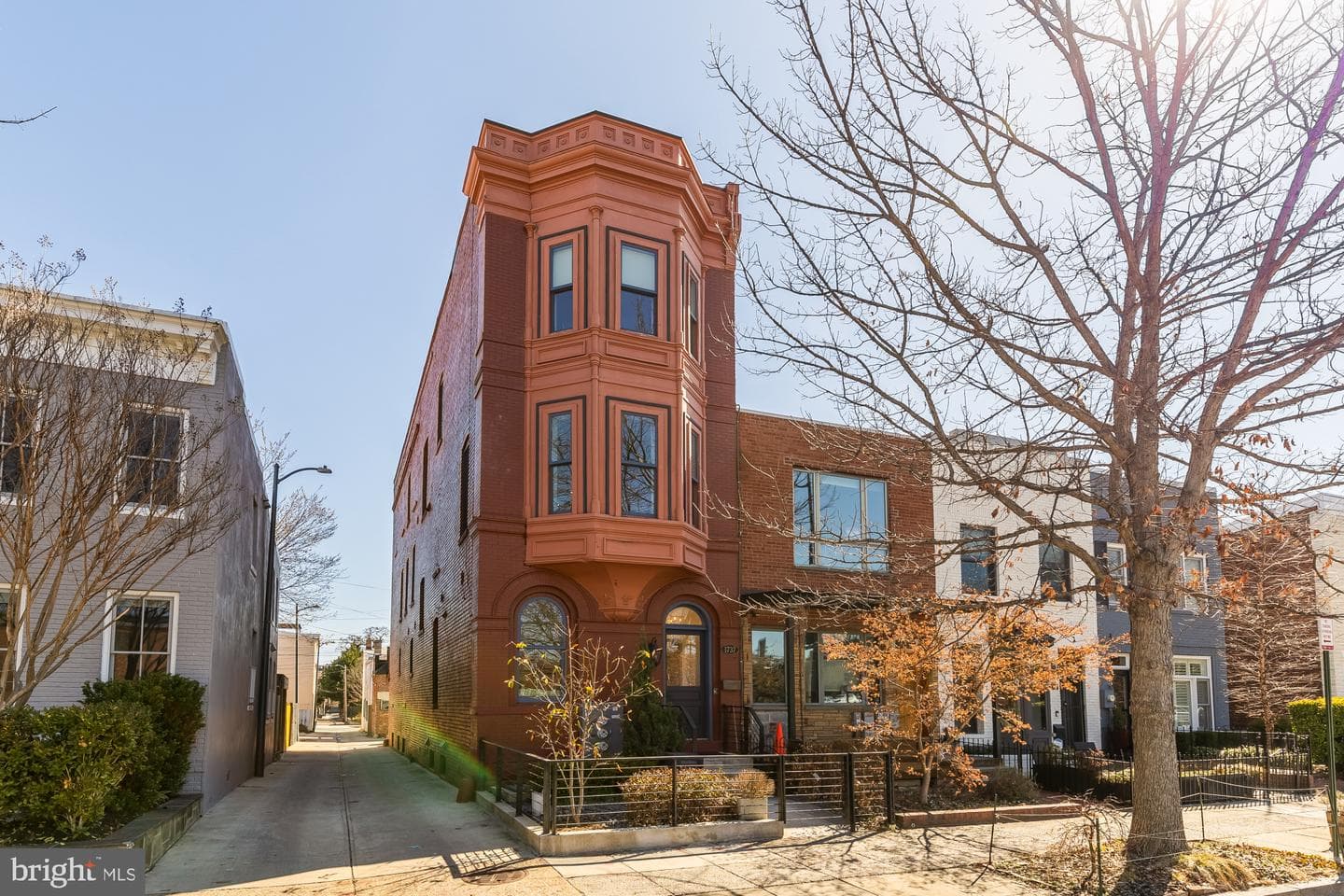 1737 11th NW #101 photo 1