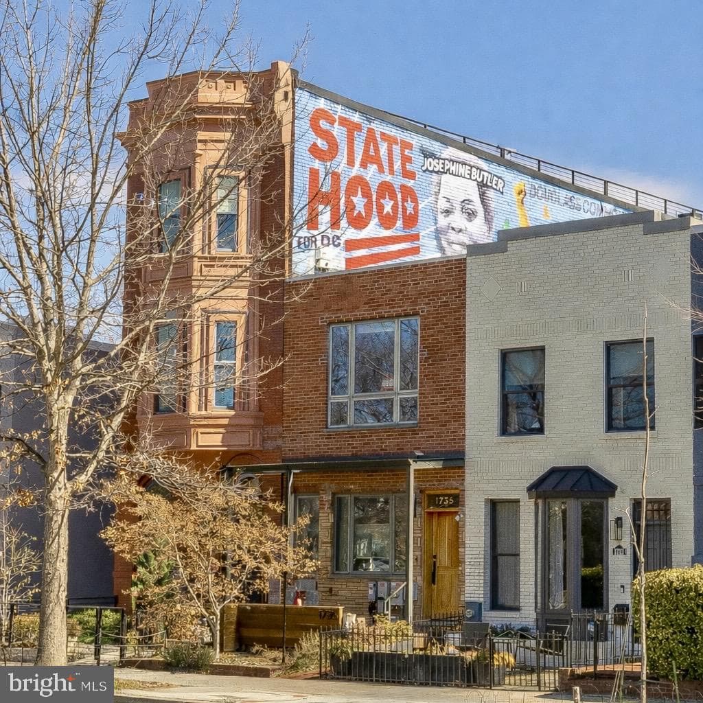 1737 11th NW #101 photo 2