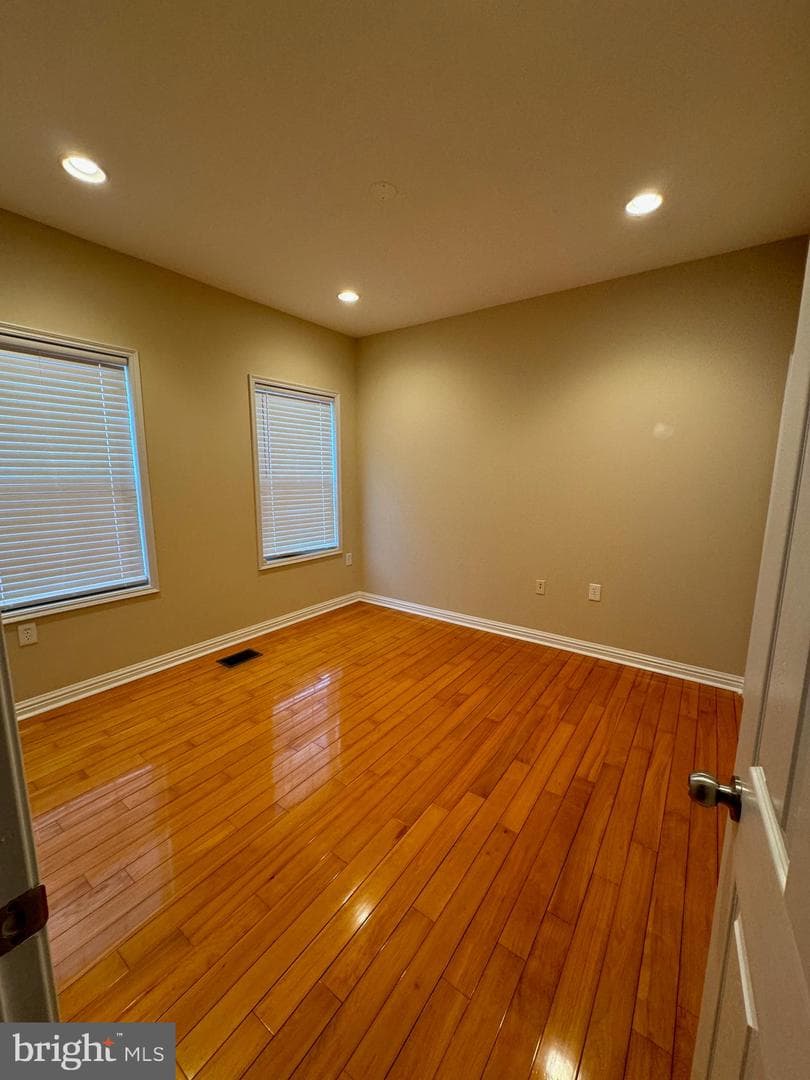 2239 Ridge Place SE photo 35
