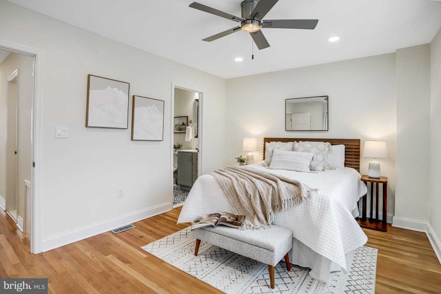 720 Decatur Street NE photo 12