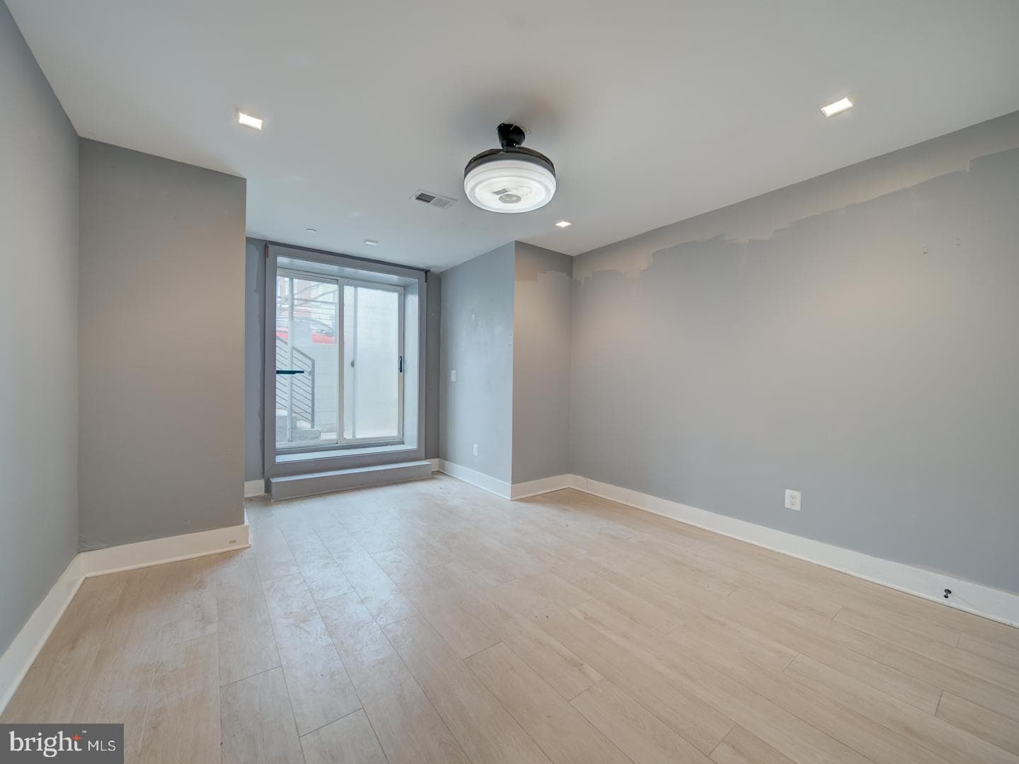 615 15th Street NE #1 photo 24