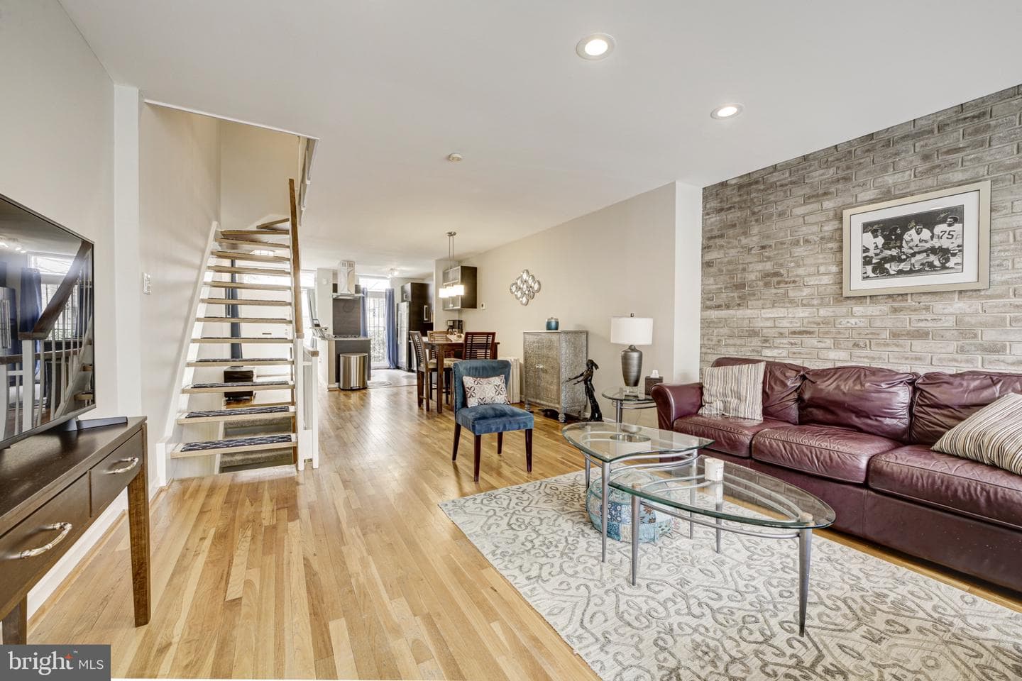 1273 Delaware Avenue SW photo 8