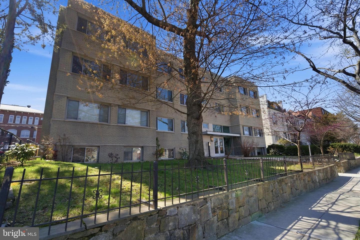 804 Taylor Street NW #305 photo 24