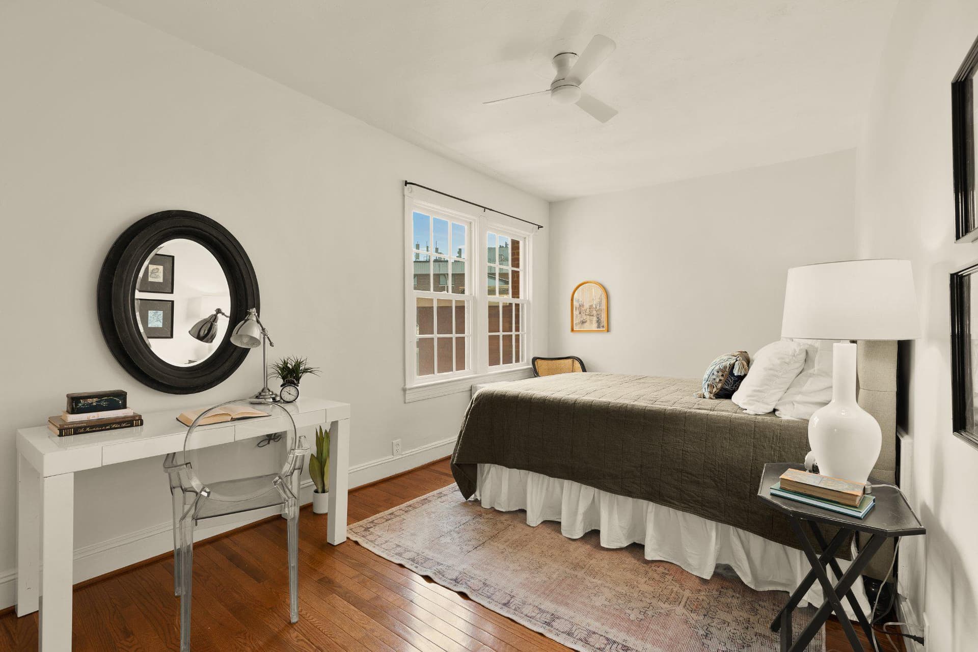 644 Massachusetts Avenue NE #400 photo 15