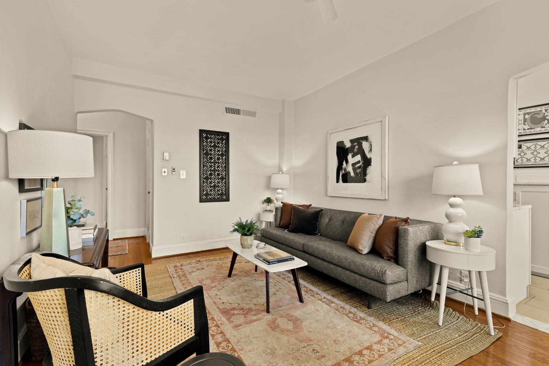 644 Massachusetts Avenue NE #400 photo 6