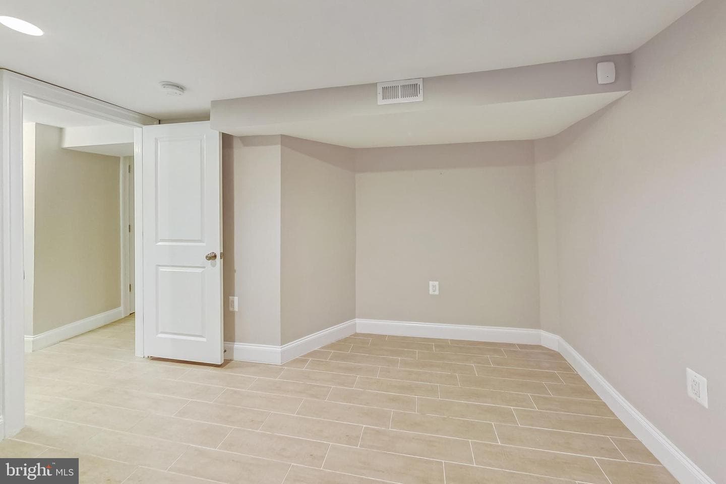 5415 Illinois Avenue NW photo 29