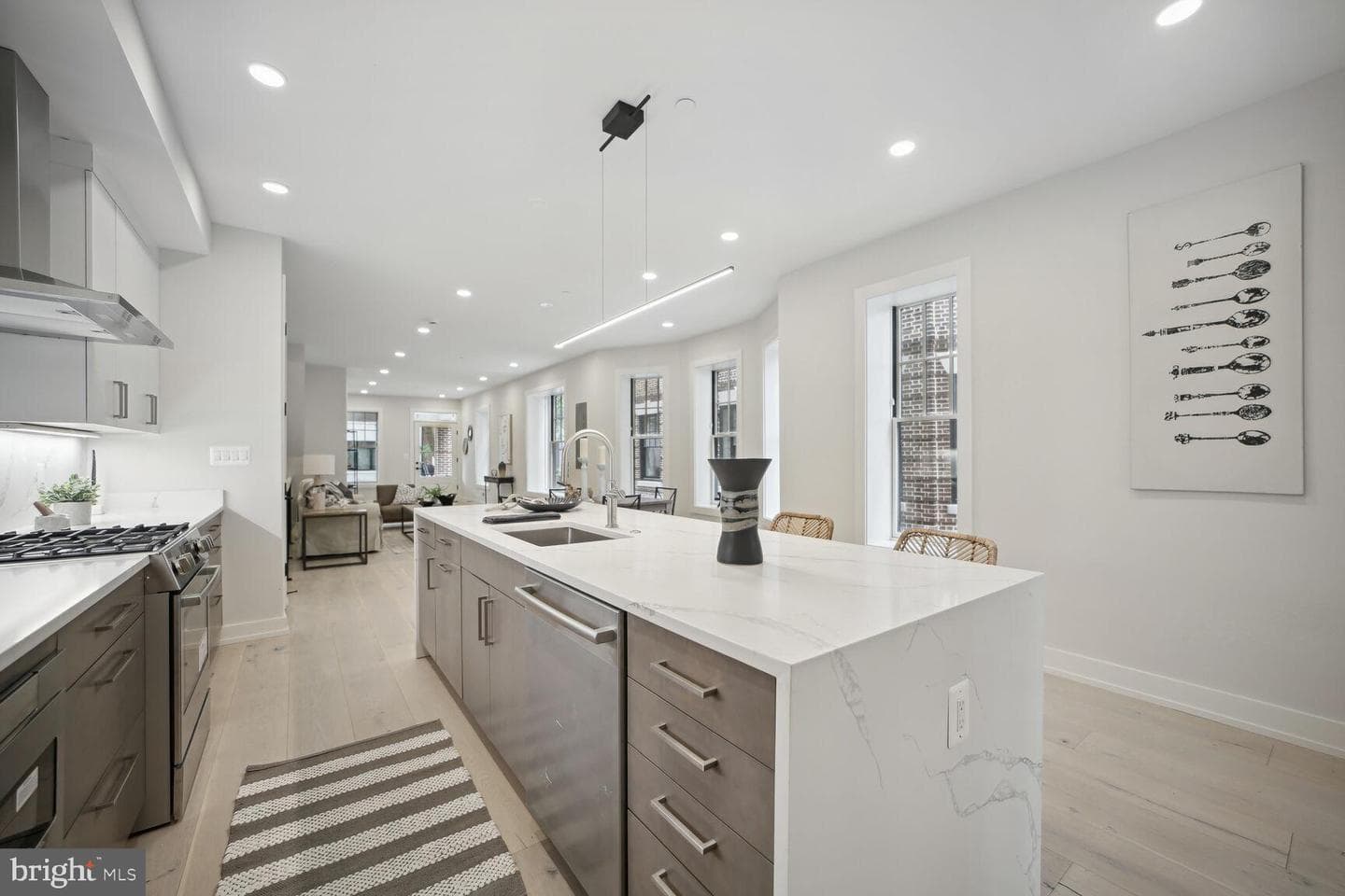 1744 Lanier Place NW #1 photo 12