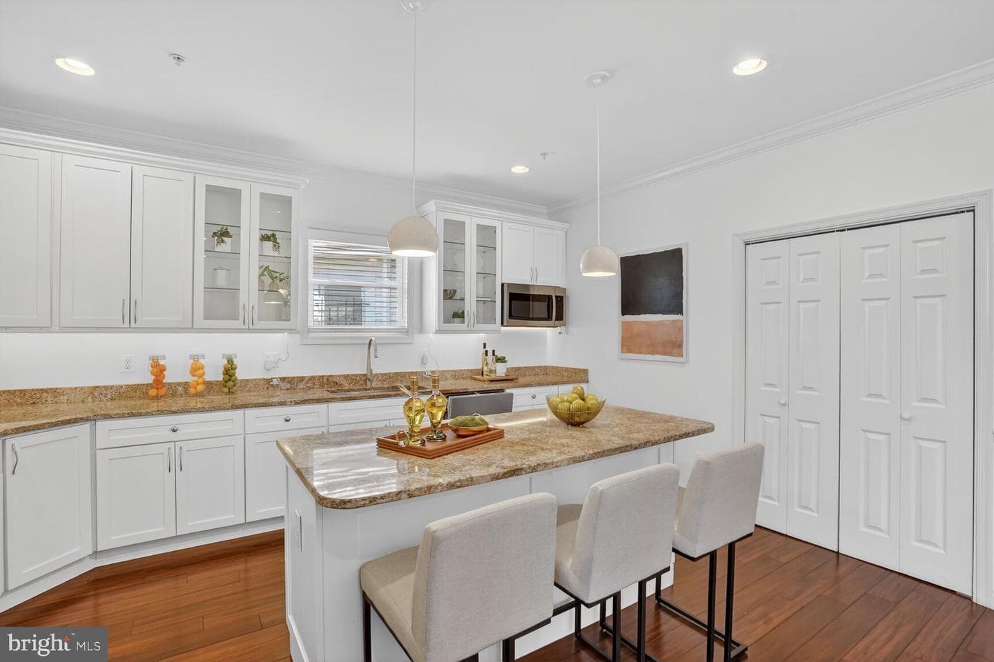 2247 Mount View Place SE photo 14