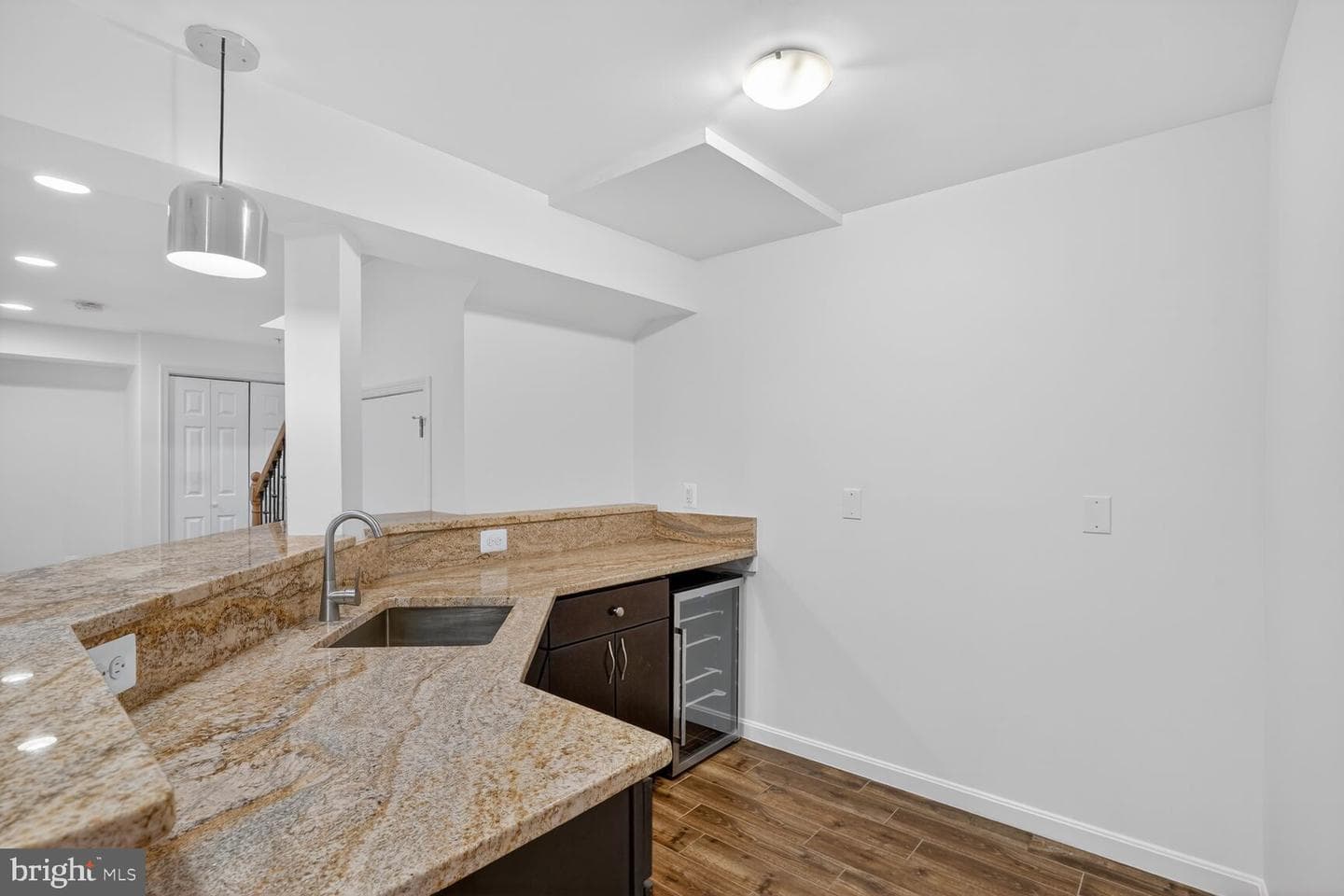 2247 Mount View Place SE photo 35
