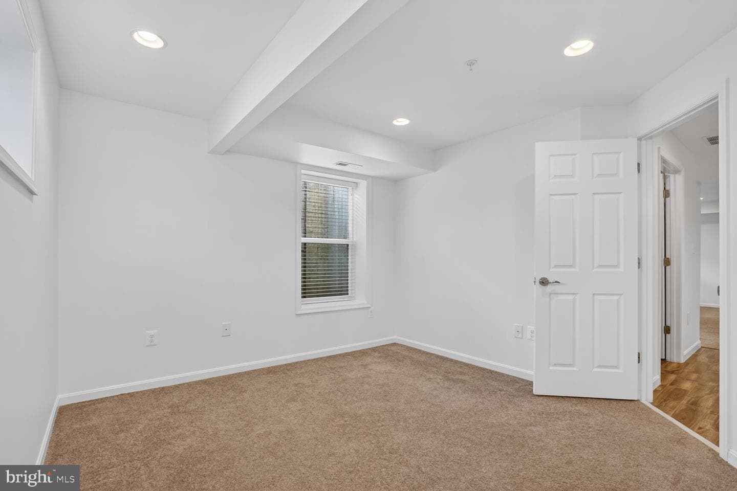 2247 Mount View Place SE photo 39