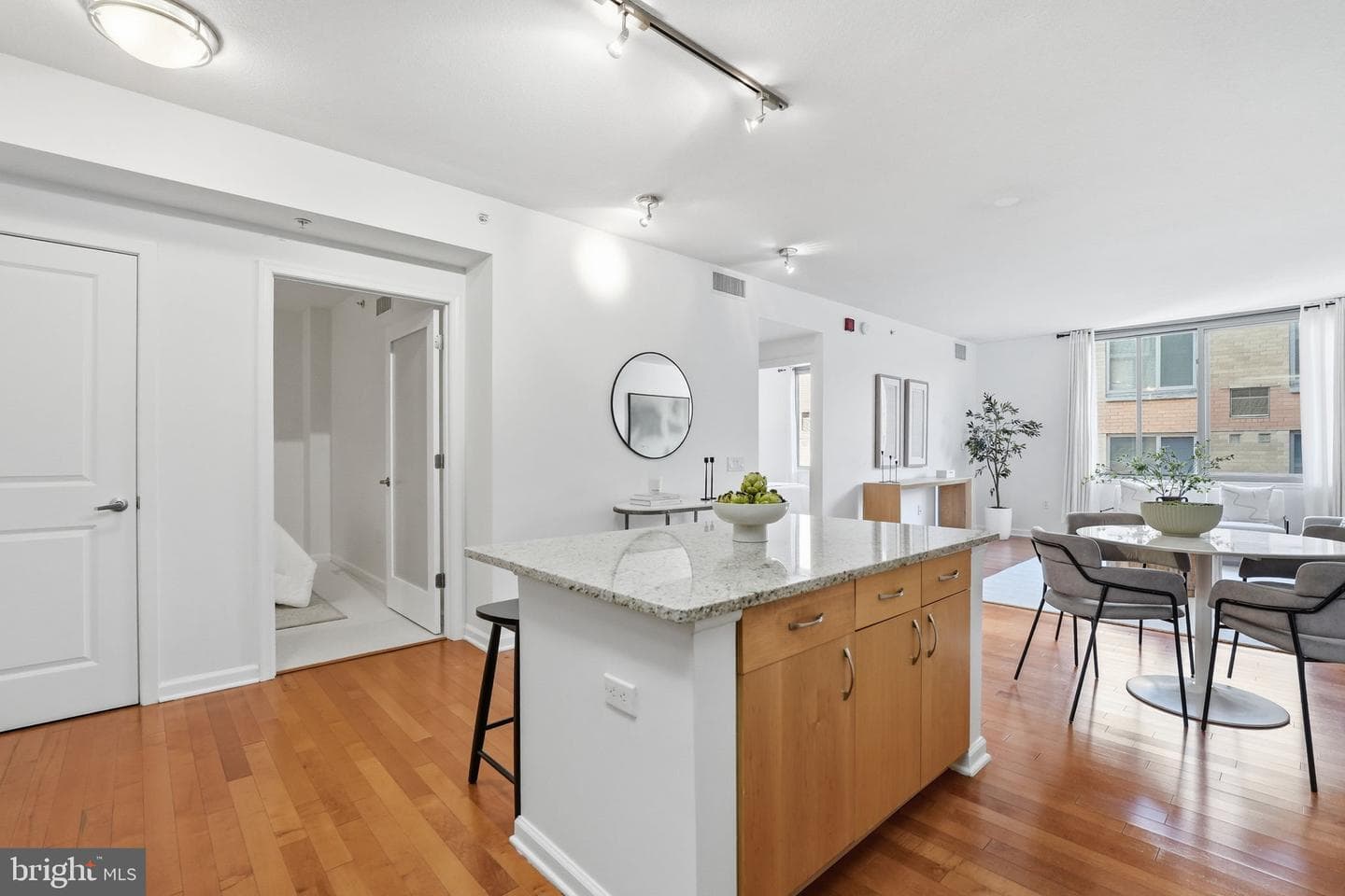 440 L Street NW #809 photo 10