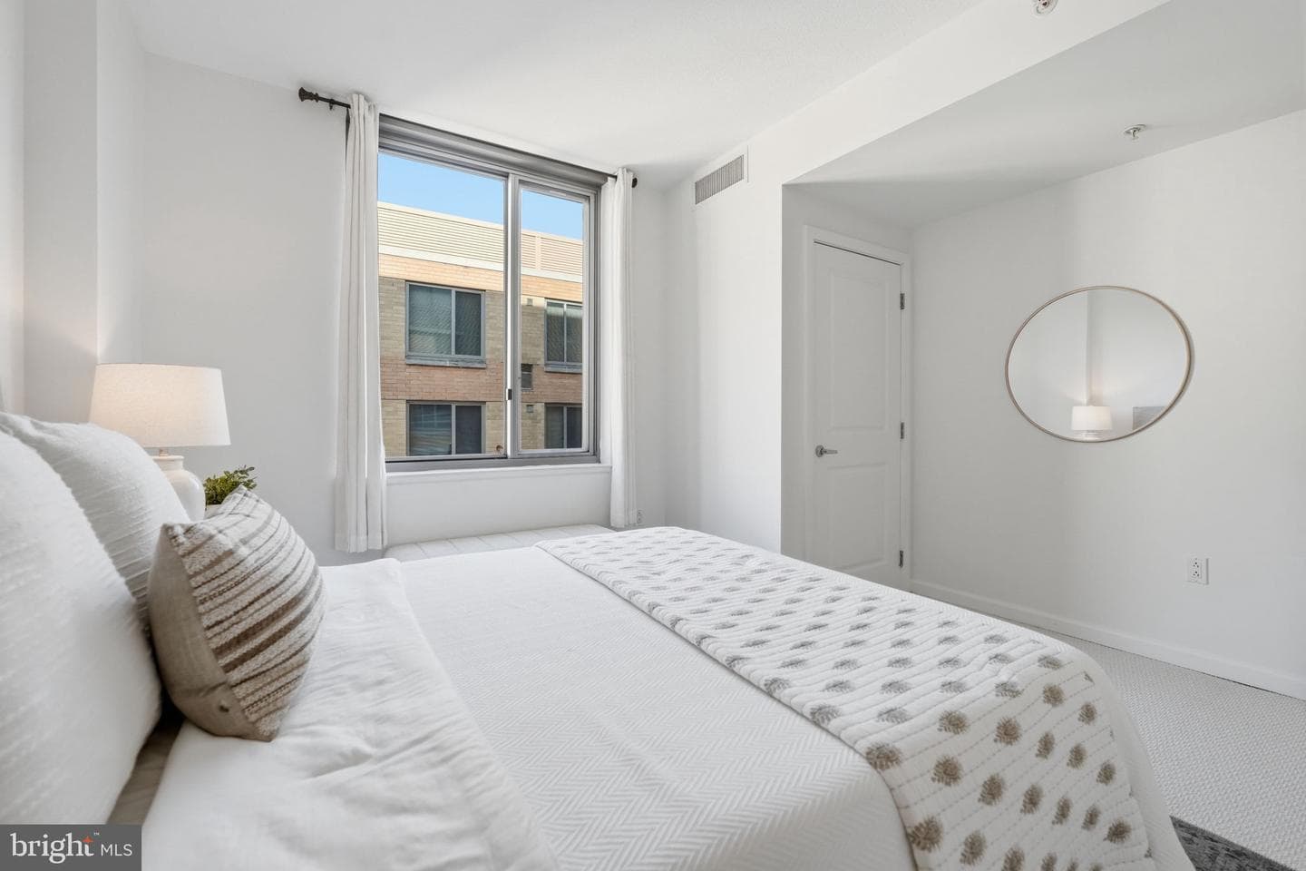440 L Street NW #809 photo 17