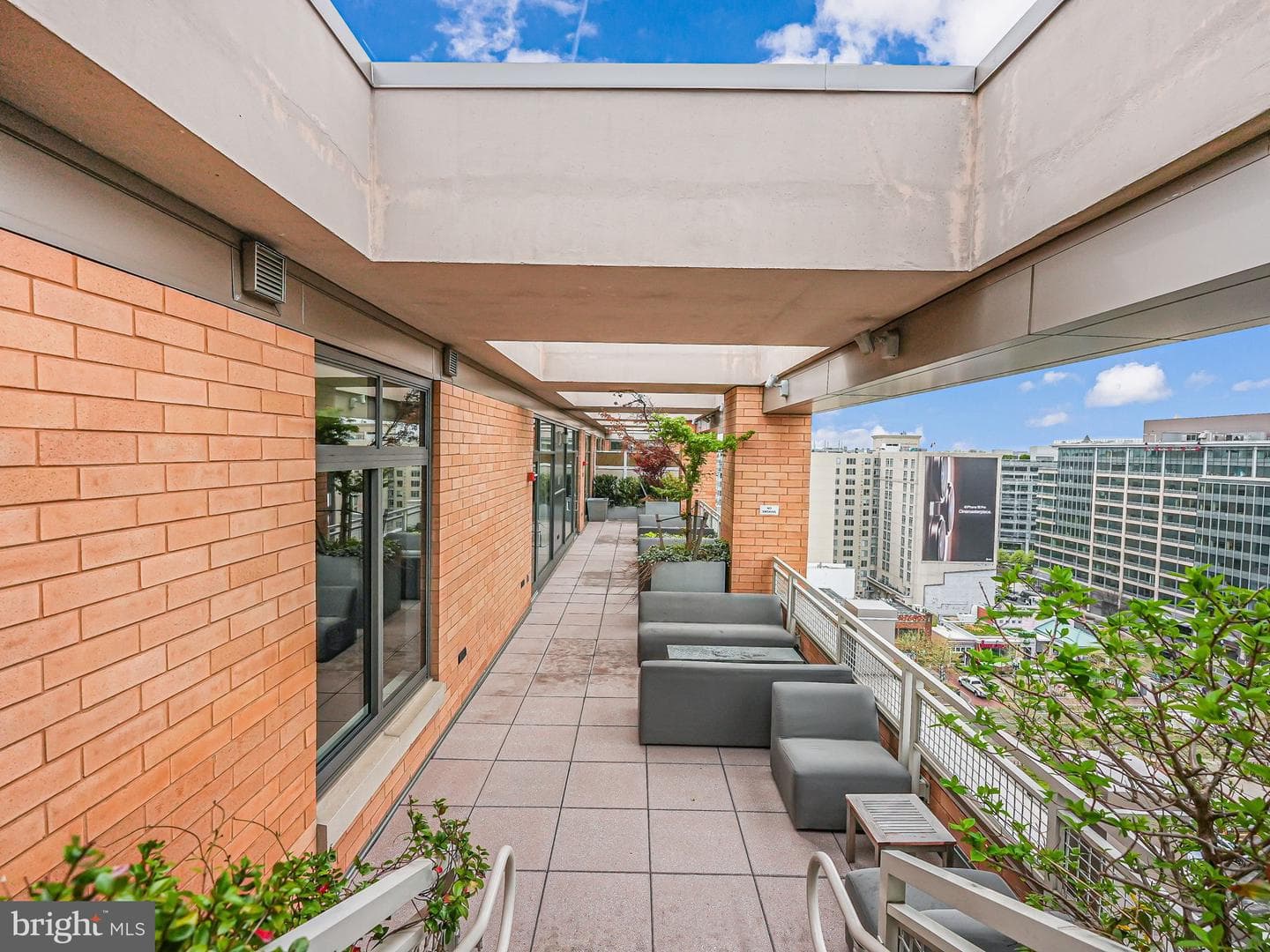 440 L Street NW #809 photo 37