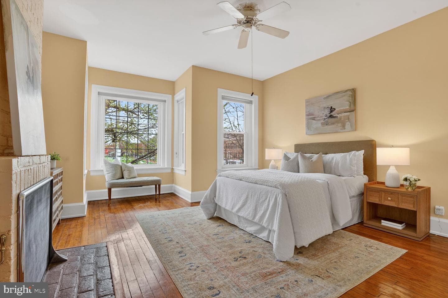 1243 E Street SE photo 14