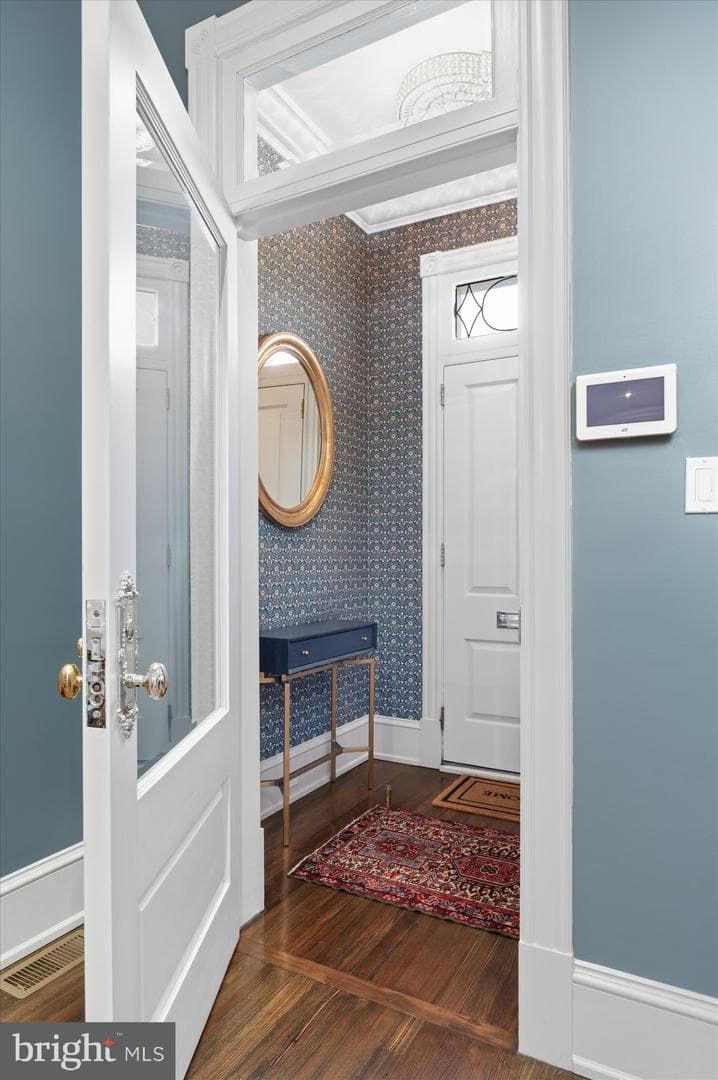 1615 35th Street NW photo 3