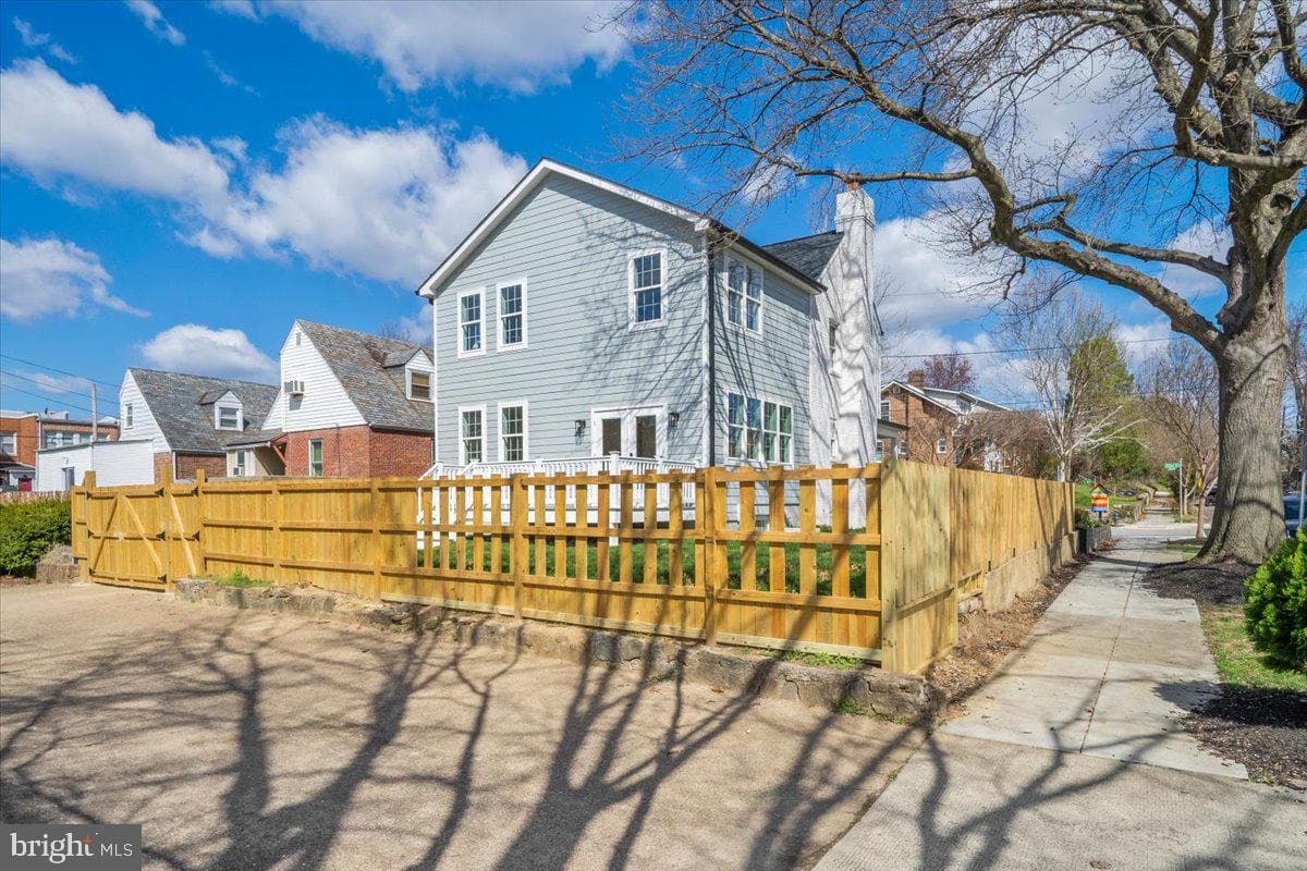 800 Elder Street NW photo 43