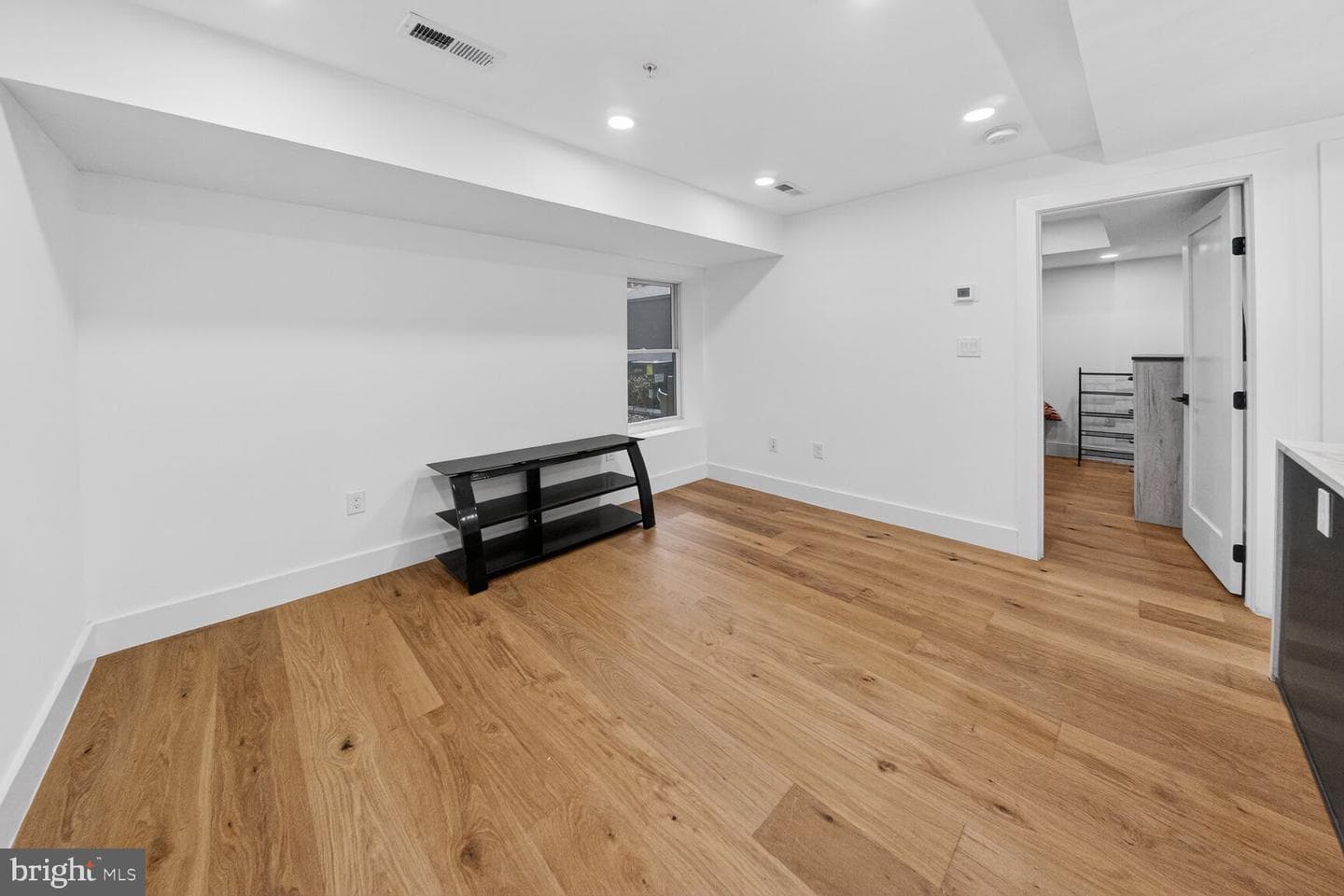 927 Kennedy Street NW #b02 photo 8