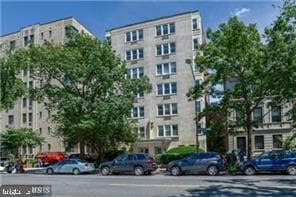 1725 New Hampshire Avenue NW #204