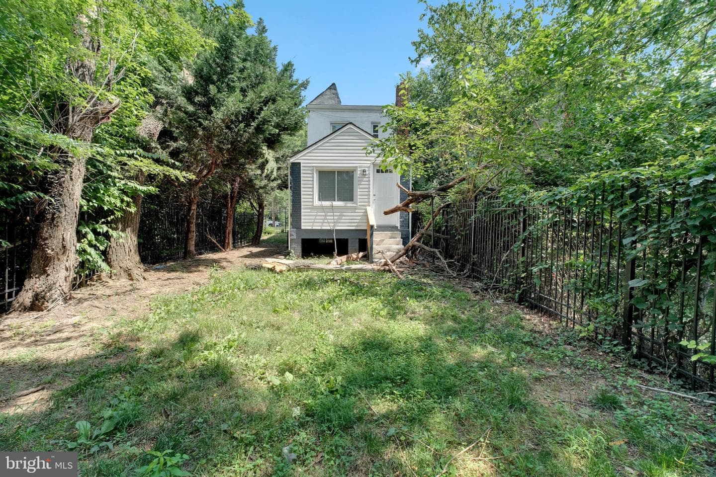 4035 Benning Road NE photo 25