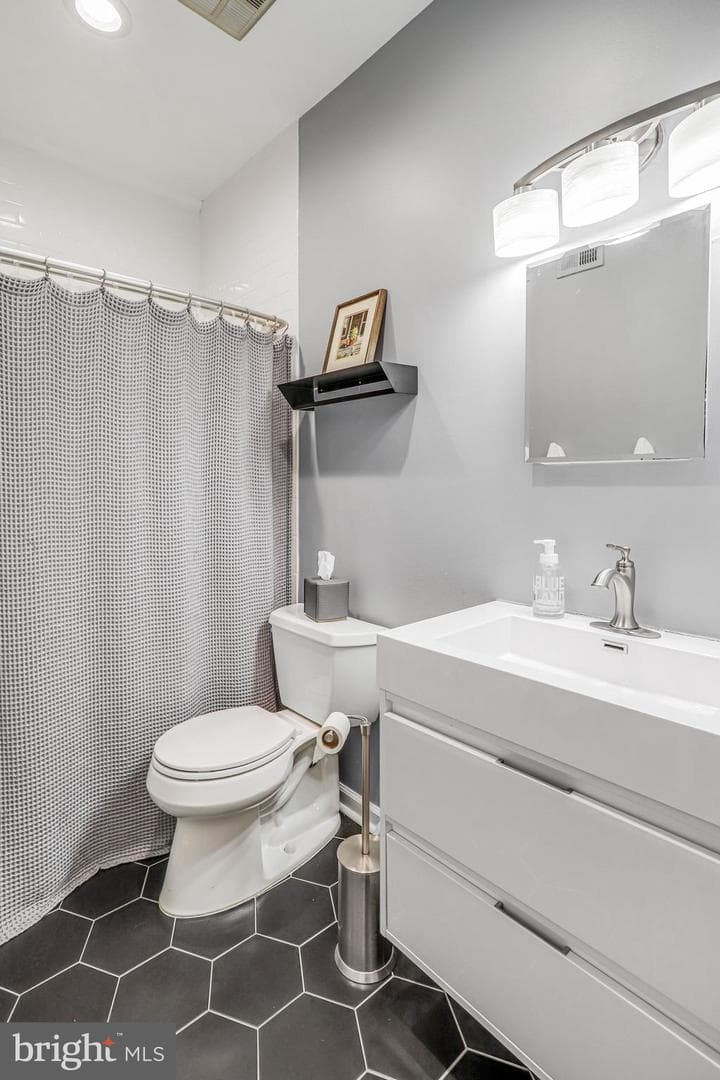 212 3rd Street NE #a photo 13
