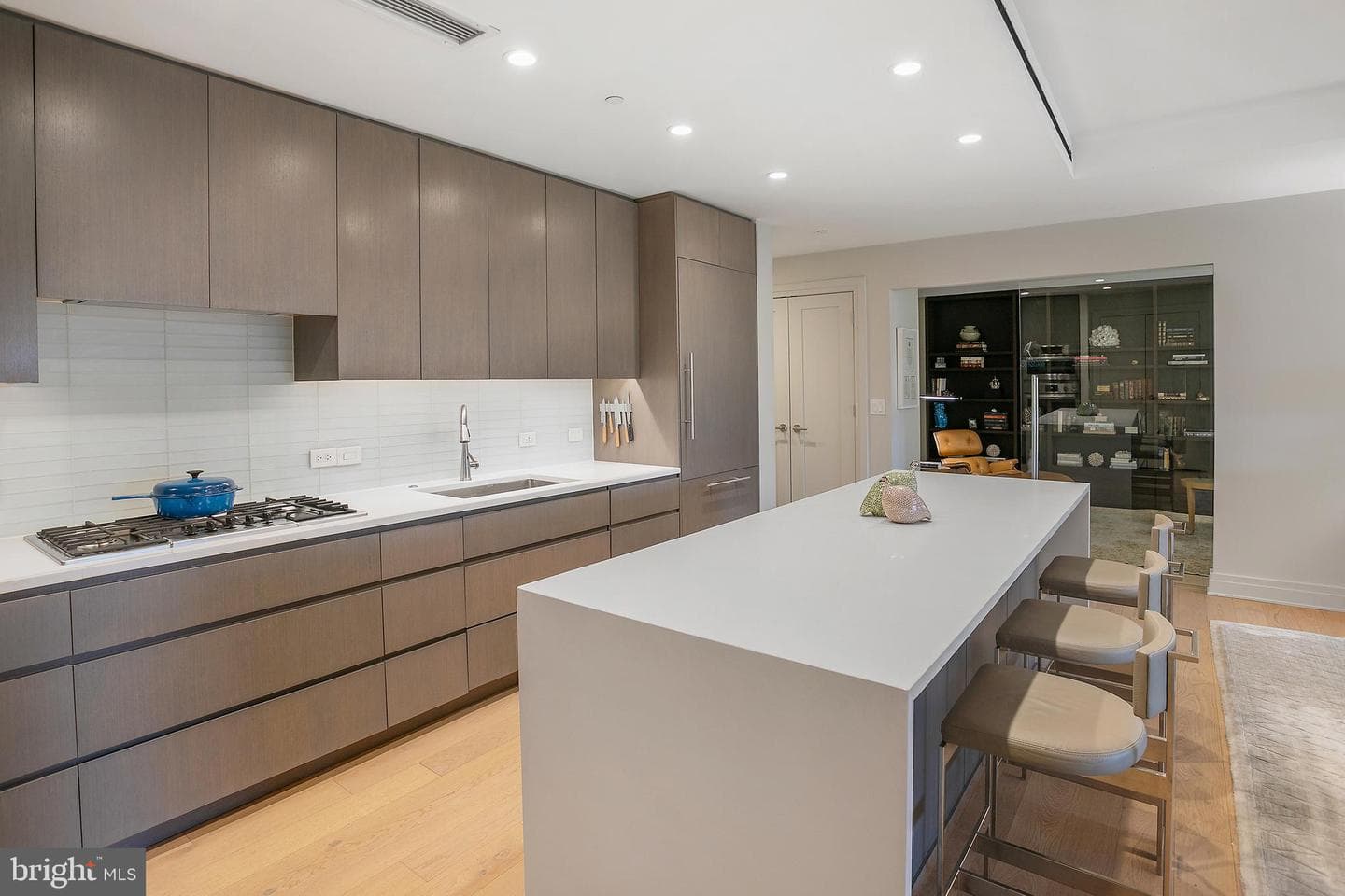 2501 M Street NW #t12 photo 8