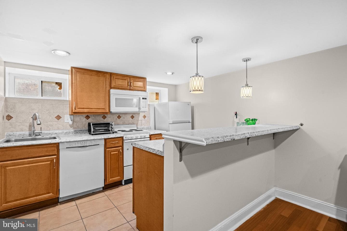 504 Kenyon Street NW photo 21