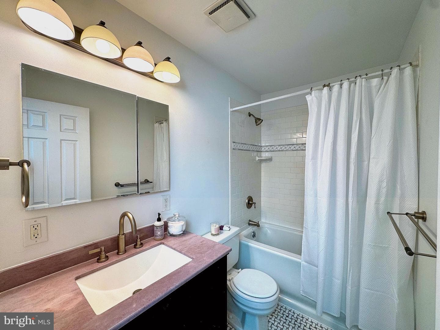 1664 Euclid Street NW #b photo 22