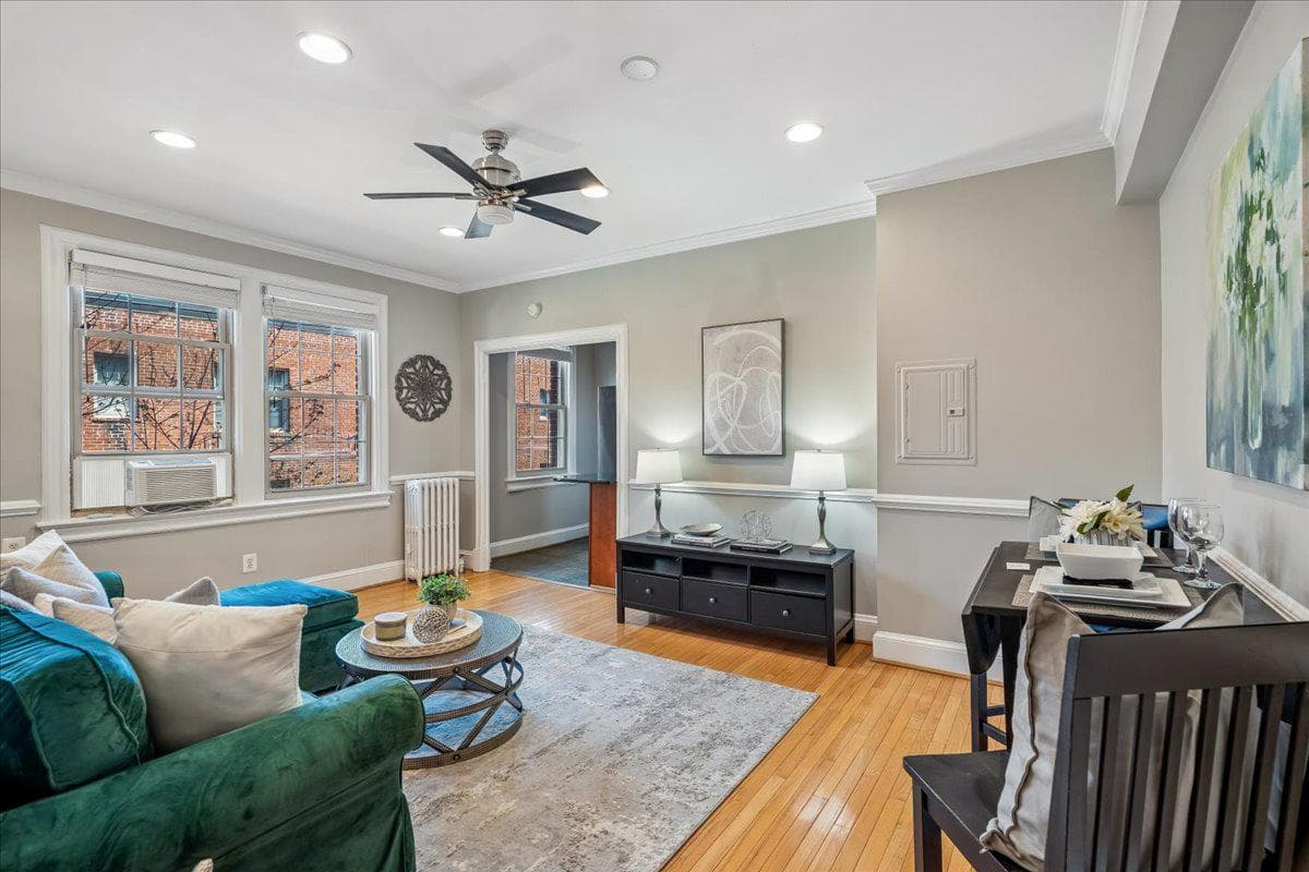 3010 Wisconsin Avenue NW #209 photo 3