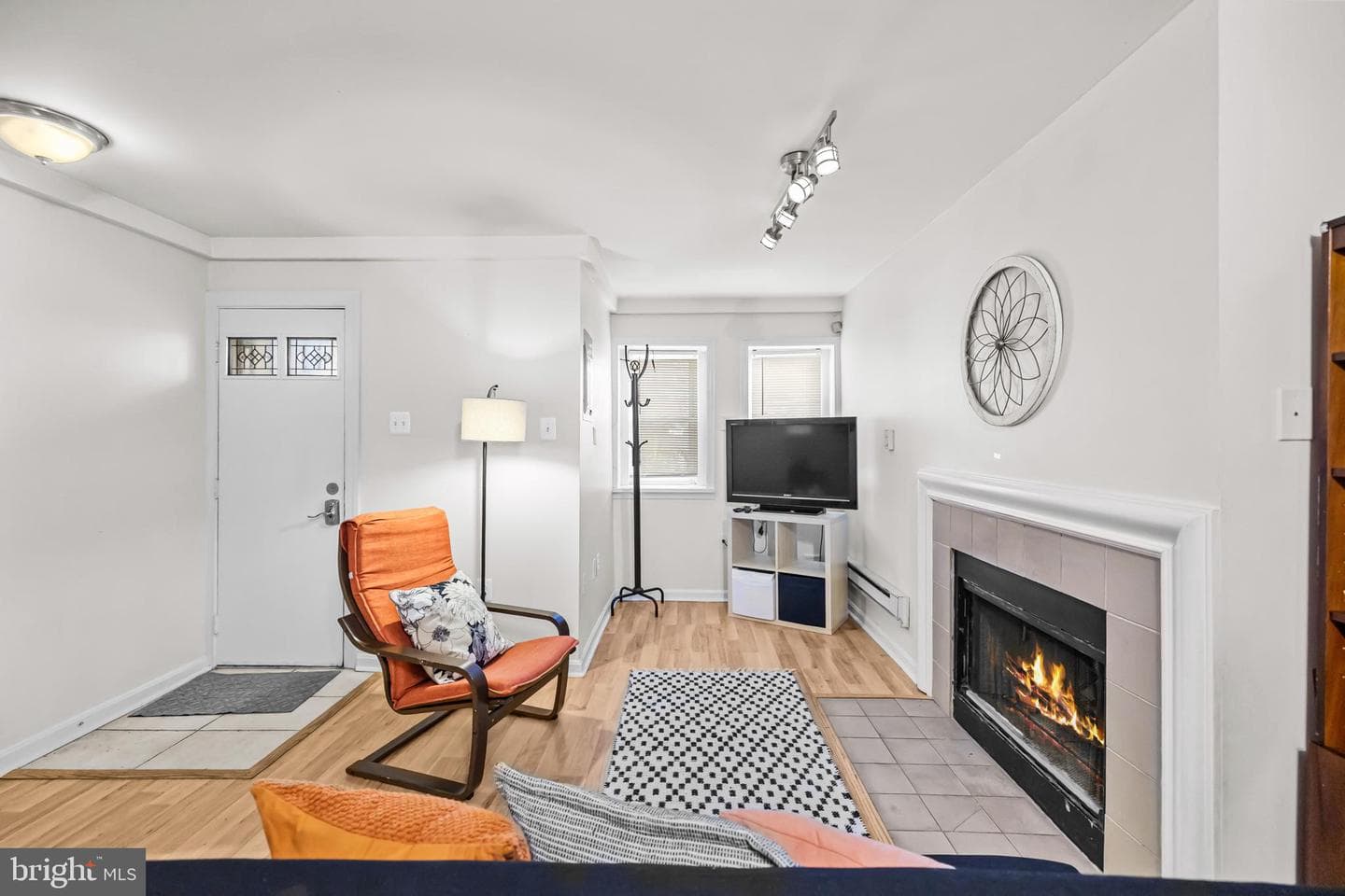 661 F Street NE photo 31