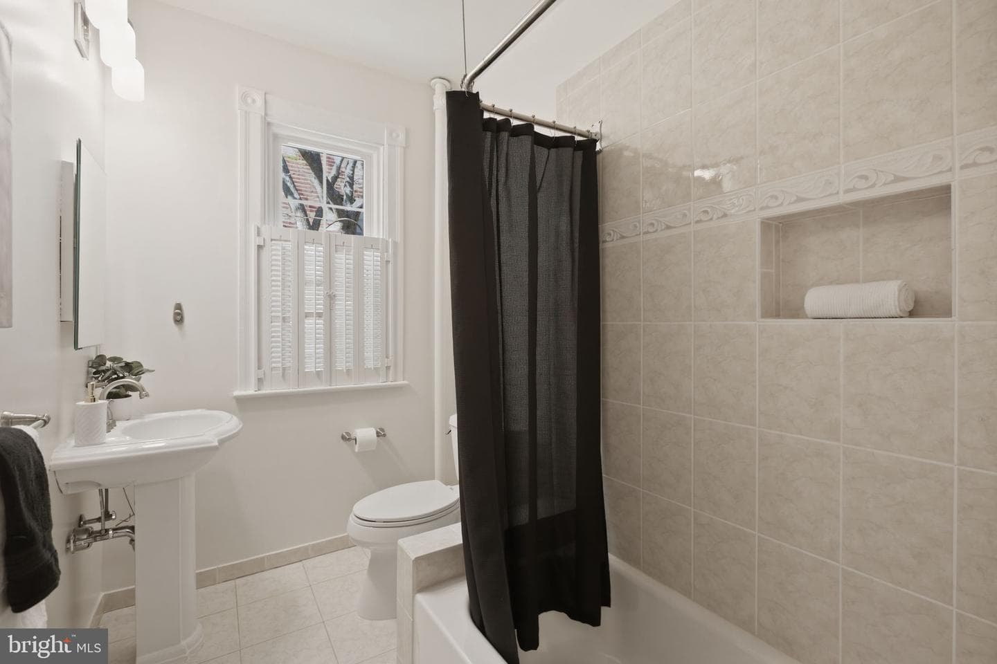 5112 Connecticut Avenue NW #303 photo 16