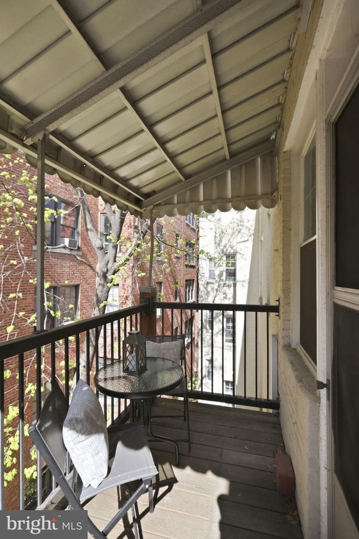5112 Connecticut Avenue NW #303 photo 19
