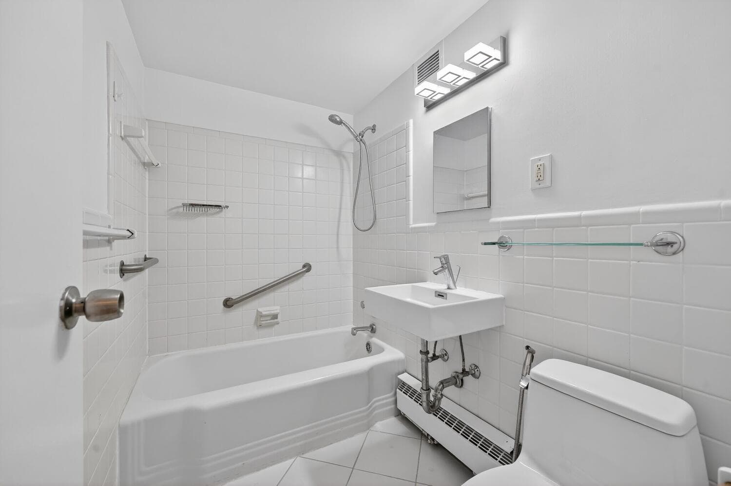4200 Cathedral Avenue NW #918 photo 16