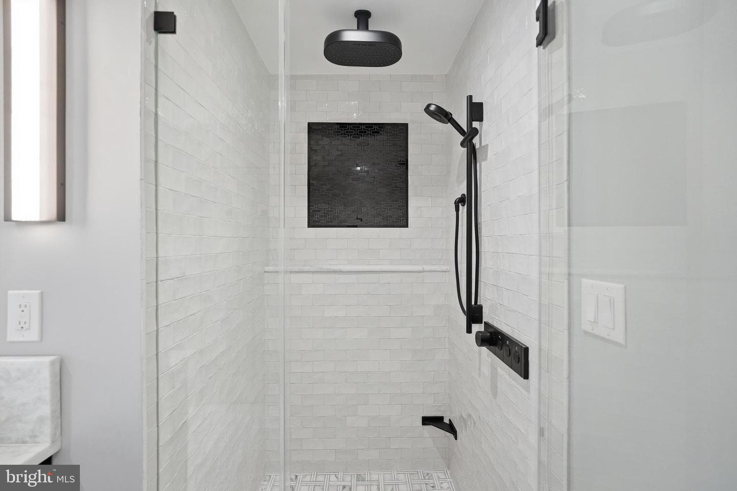 3147 Tennyson Street NW photo 28