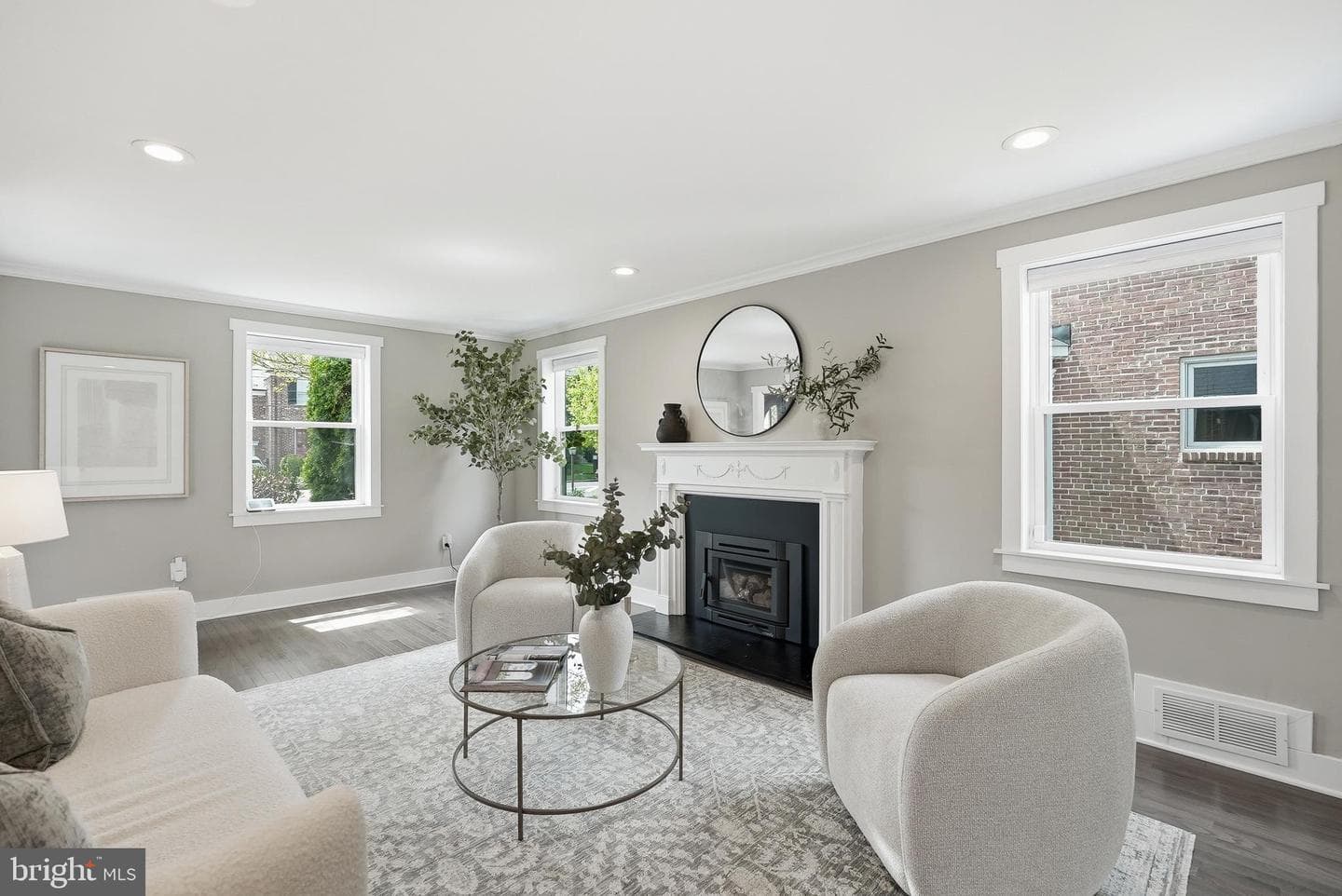 3147 Tennyson Street NW photo 5