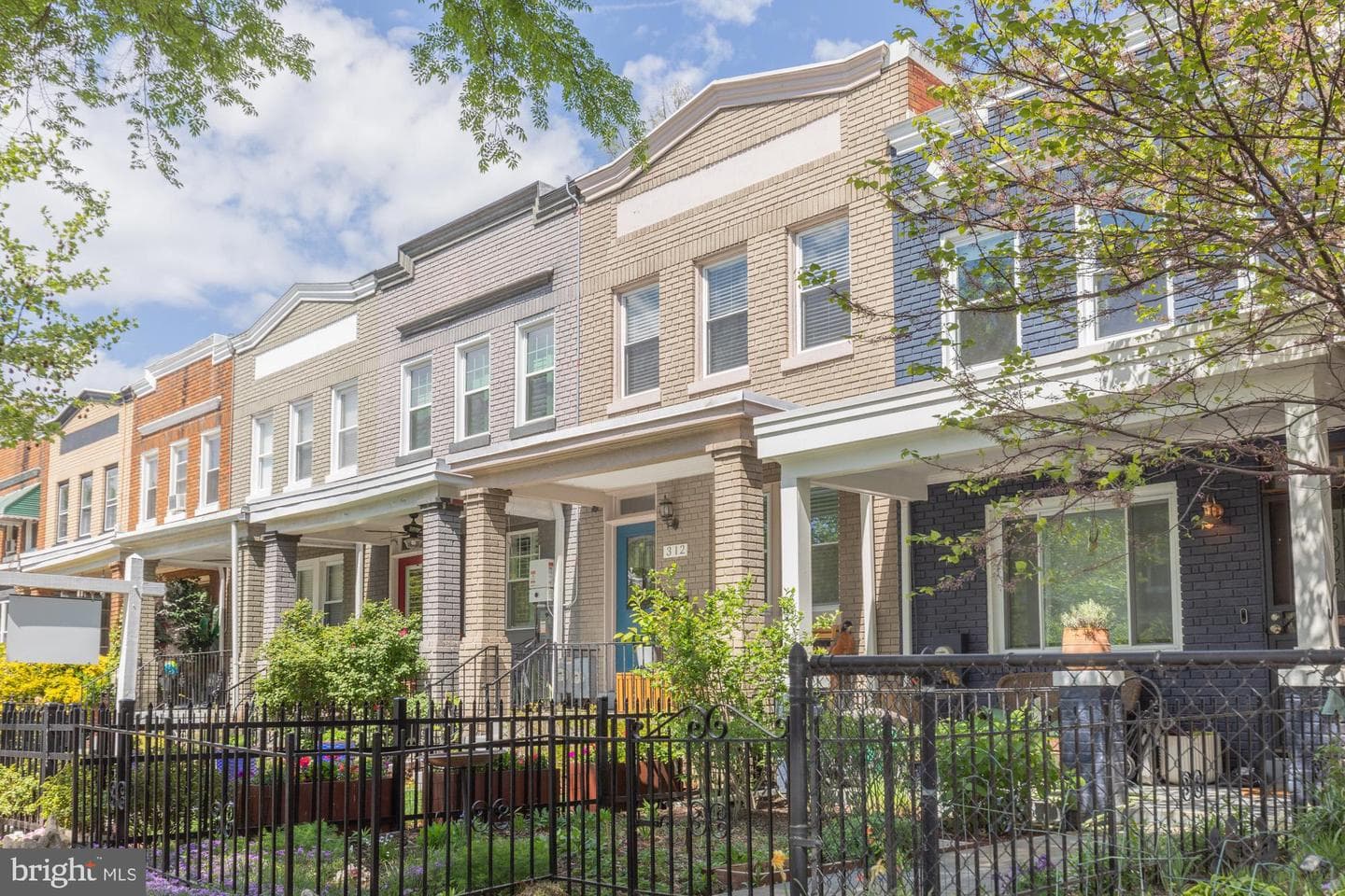 312 Bryant Street NE
