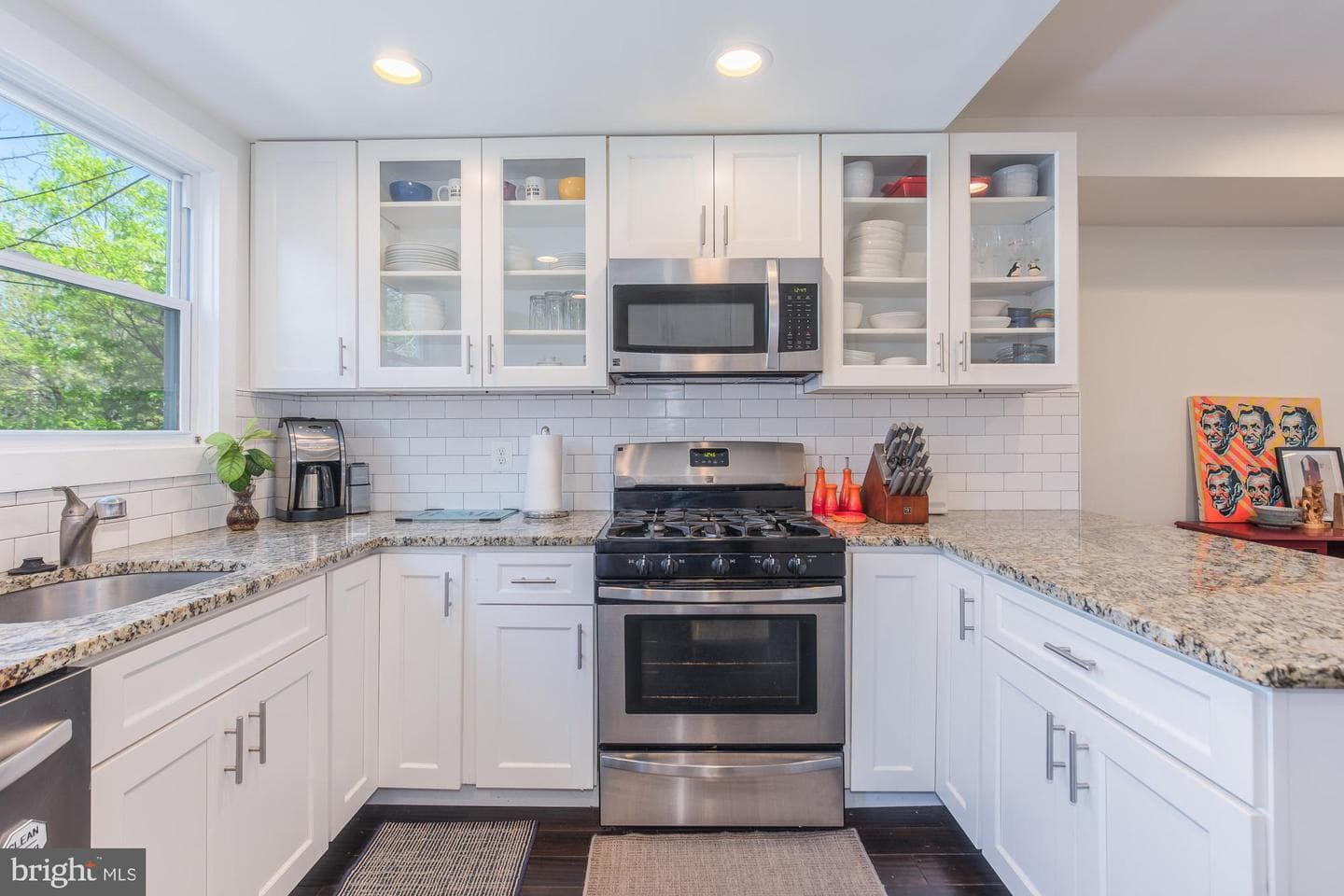 312 Bryant Street NE photo 11