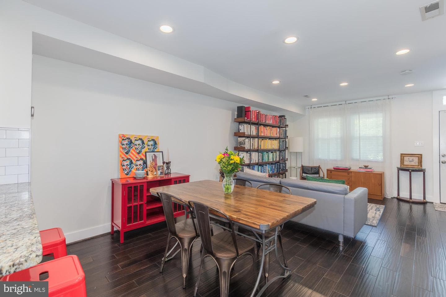 312 Bryant Street NE photo 15
