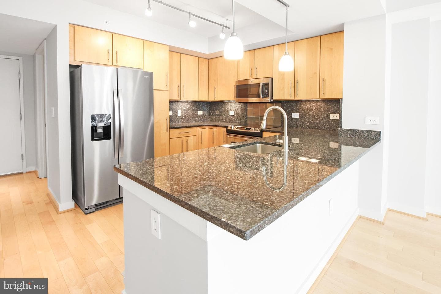 1025 1st Street SE #612 photo 4
