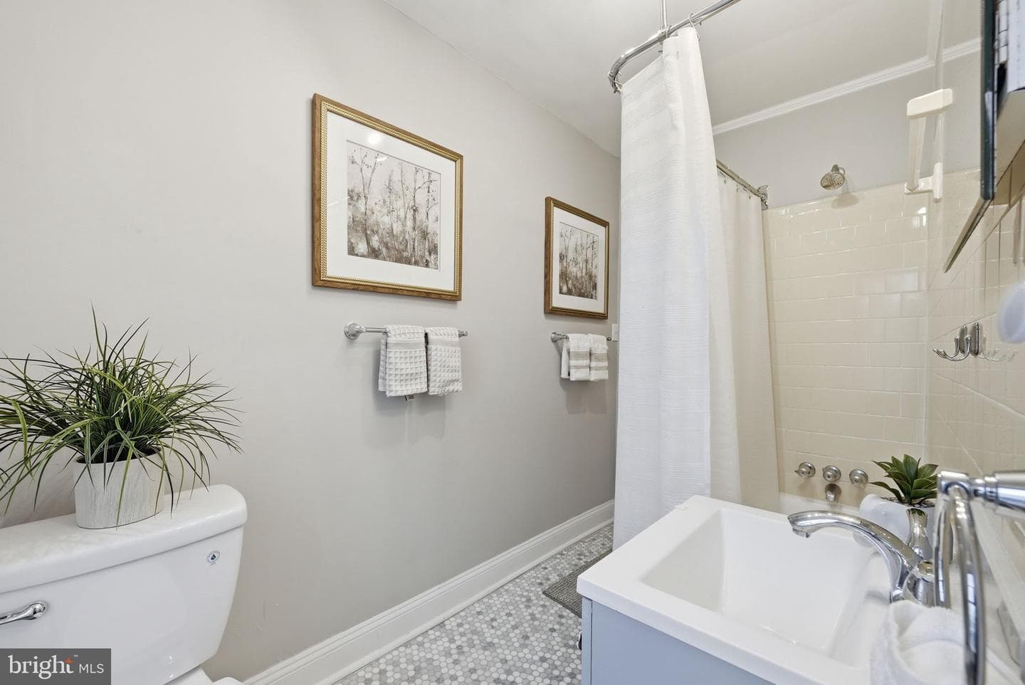 1544 34th Street NW photo 20