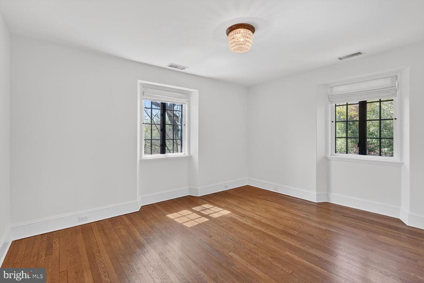 2604 31st Street NW photo 24