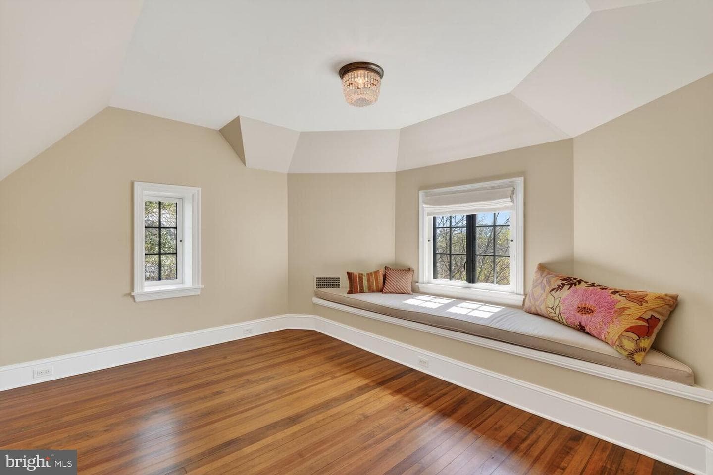 2604 31st Street NW photo 27