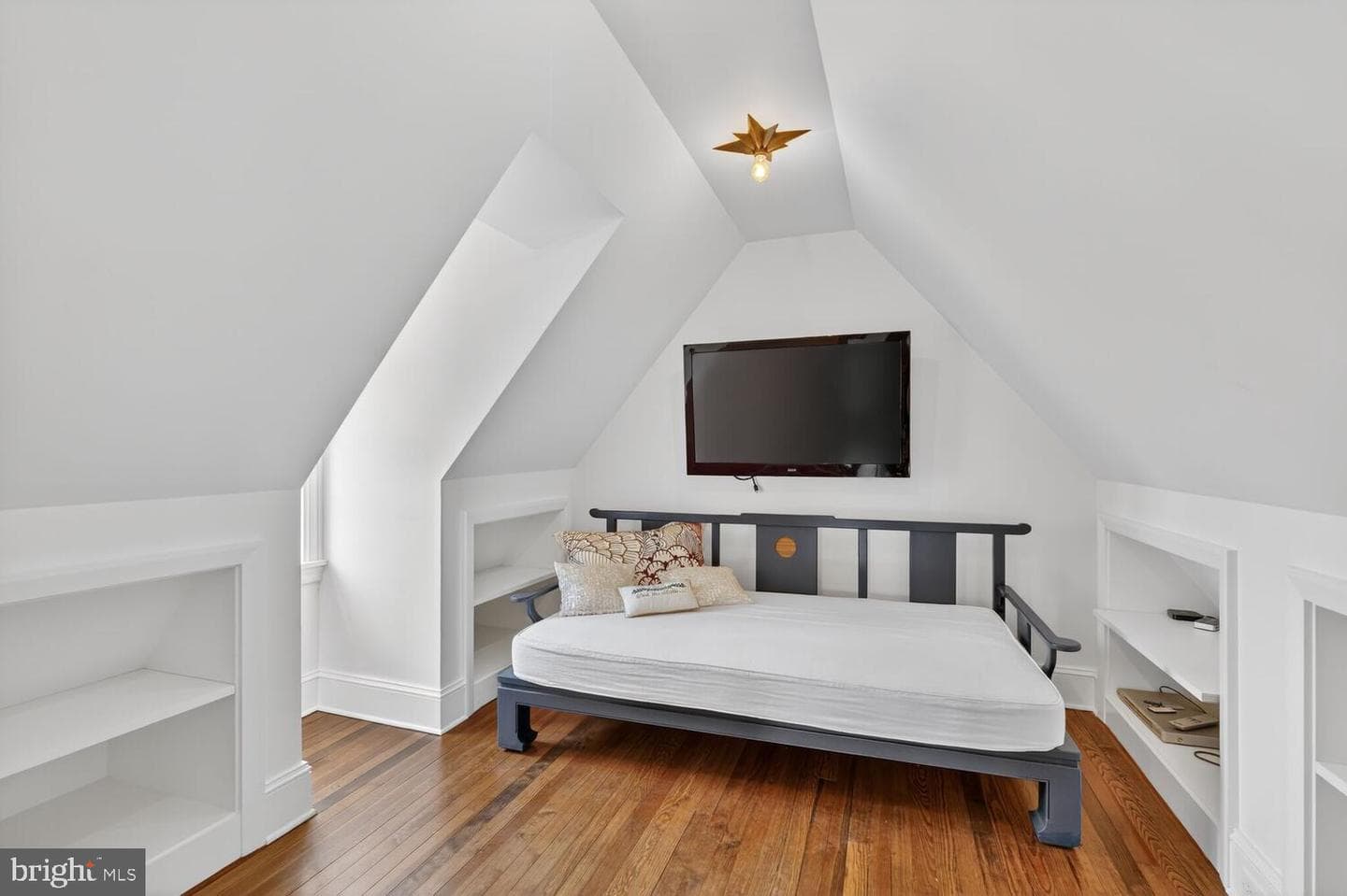 2604 31st Street NW photo 28