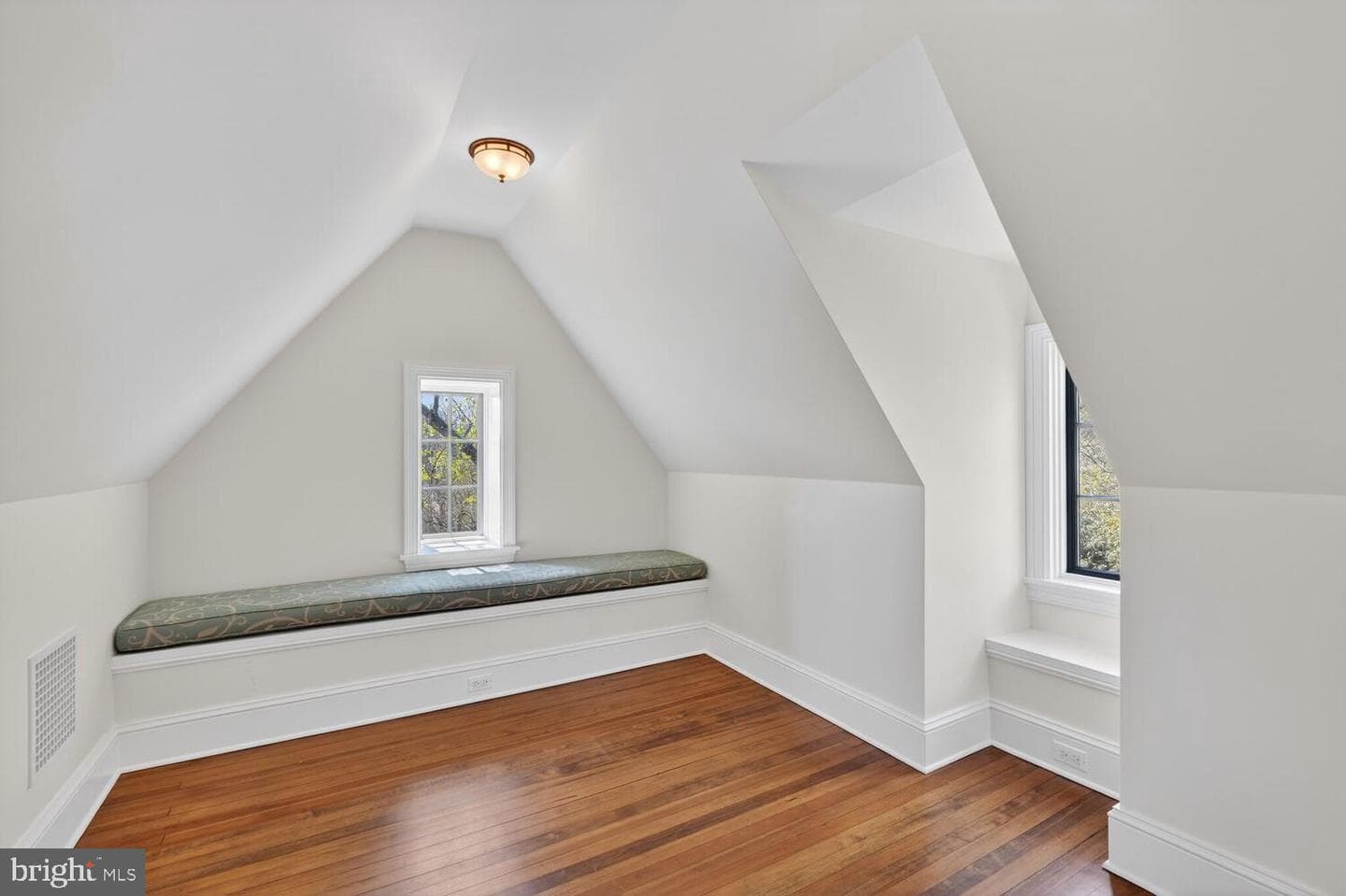 2604 31st Street NW photo 30