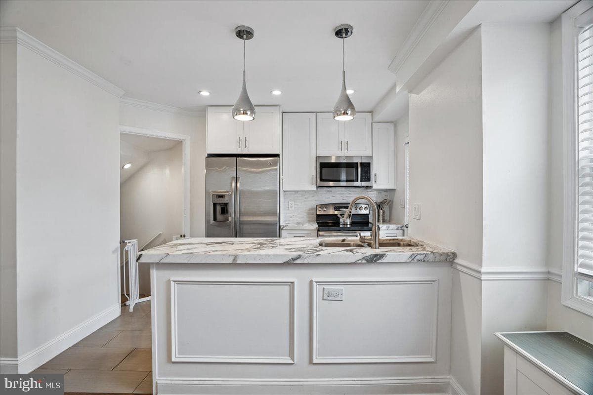 5046 12th Street NE photo 10
