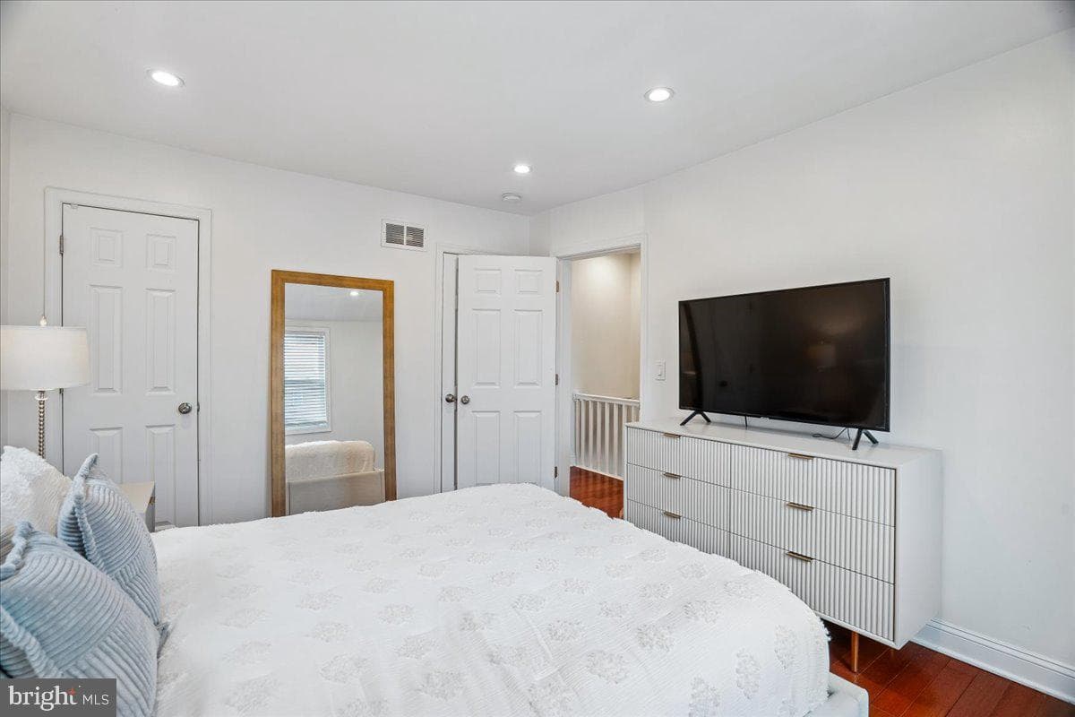 5046 12th Street NE photo 24