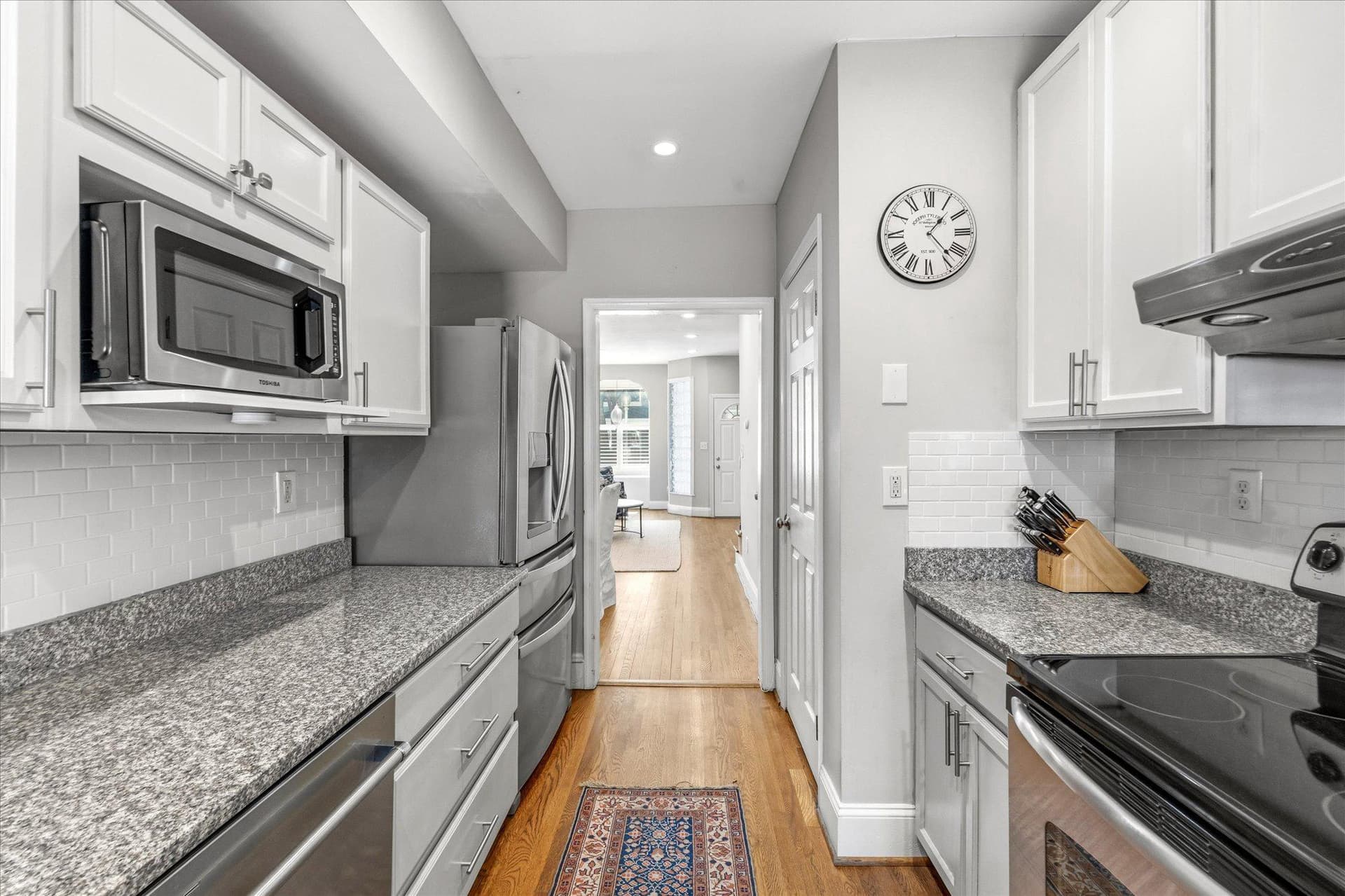1230 Duncan Place NE photo 14